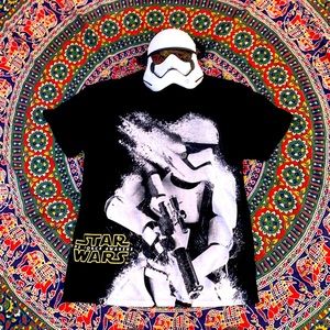 VTG The Force Awakens stormtrooper T-shirt. Size M
